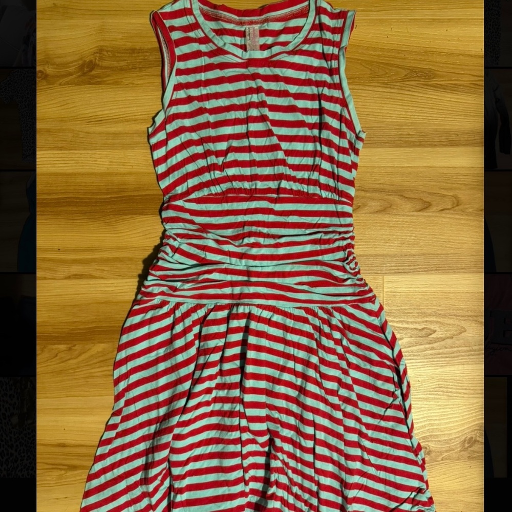 Oonagh Nanette Lepore fun casual pink and blue stripped dress